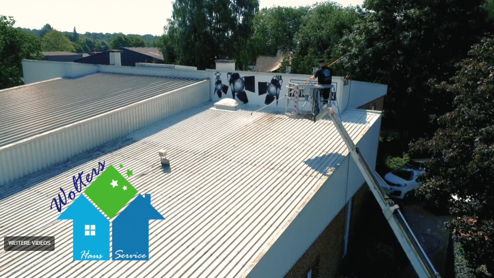 Video-Vorschau: Professionelle Dachreinigung im Emsland - Vorher-Nachher Vergleich